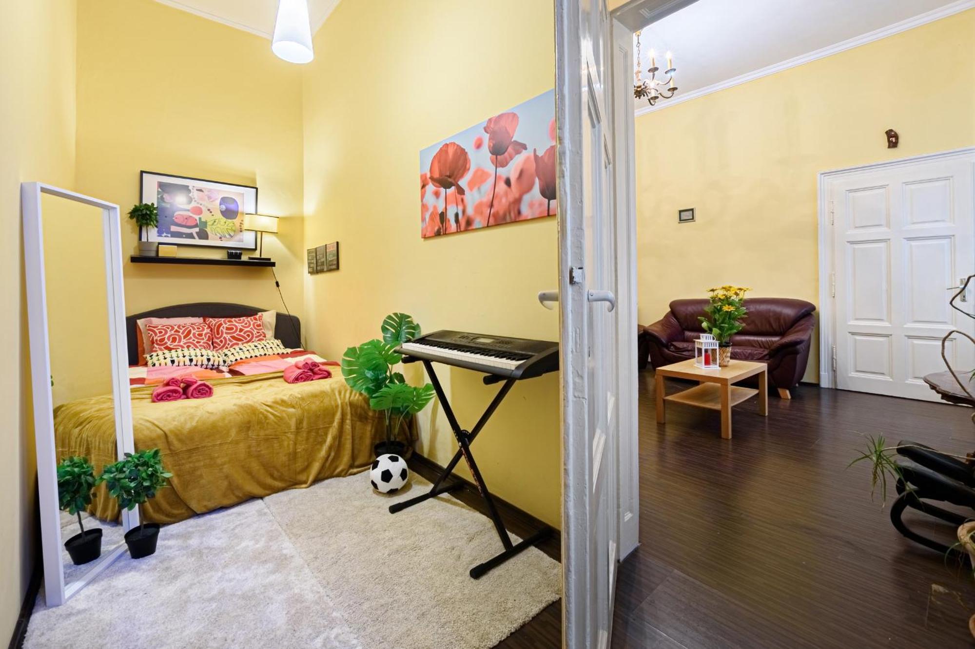 Soho Street Private Apartment 6 Persons Budapest Extérieur photo